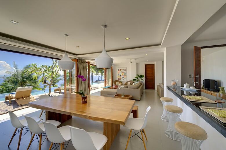Bed & Breakfast Malimbu Cliff Villa