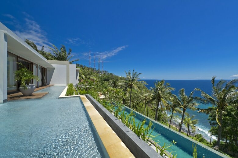 Bed & Breakfast Malimbu Cliff Villa