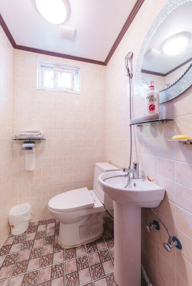 Pension Namchon Full House
