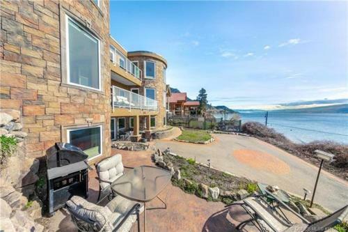 Beach Ave Castle Luxury Vacation Rental
