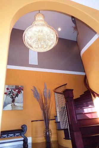 Beach Ave Castle Luxury Vacation Rental