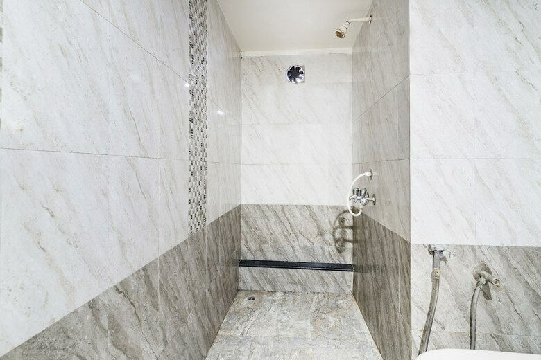 Guesthouser 3 Bhk Houseboat 147b
