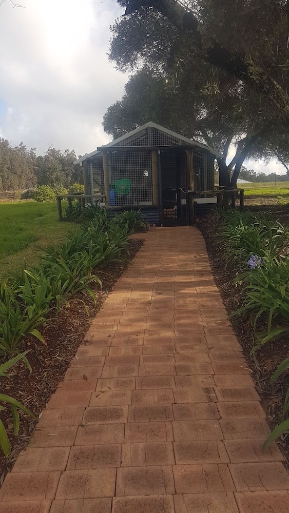 Cabana Redtail Ridge Cottages - Adults Only