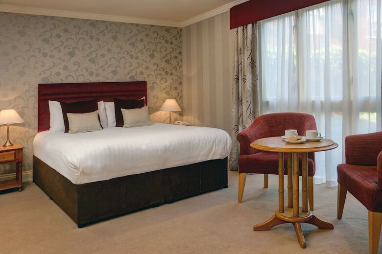 Best Western Plus Kings Lynn Knights Hill Hotel & Spa