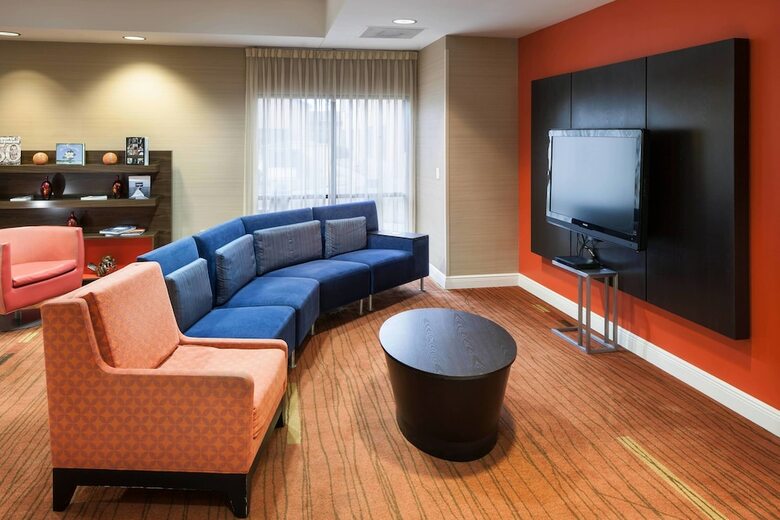 Hotel Courtyard By Marriott Jackson