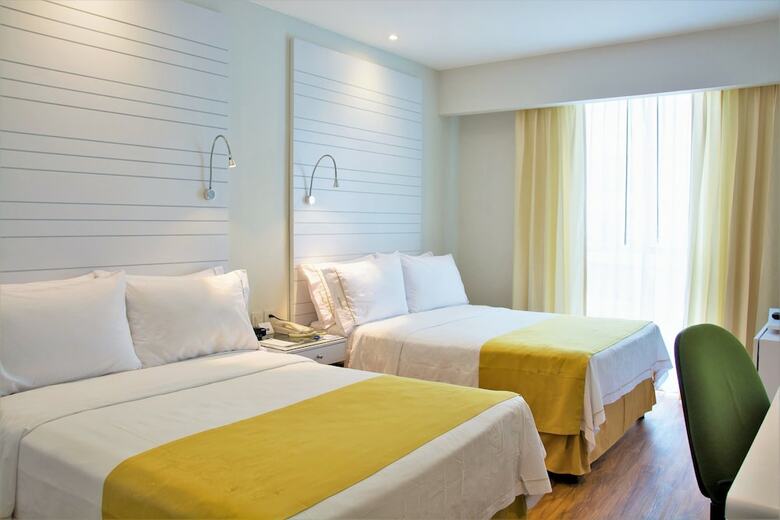 Hotel Holiday Inn Express And Suites At Wtc