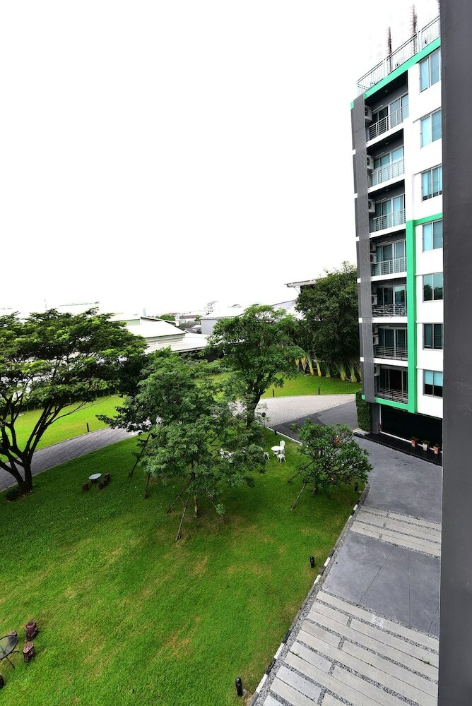 Aparthotel Big Tree Residence Suvarnabhumi