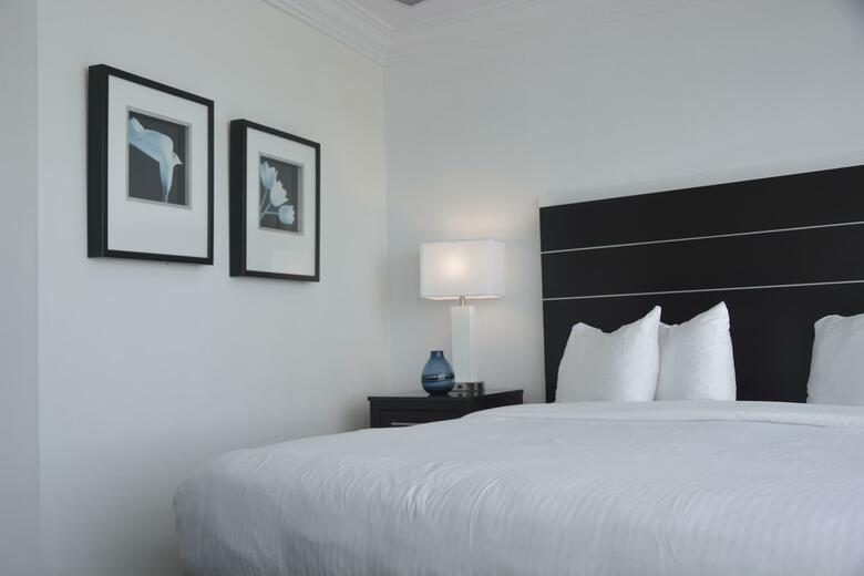 Tower Hotel At Fallsview