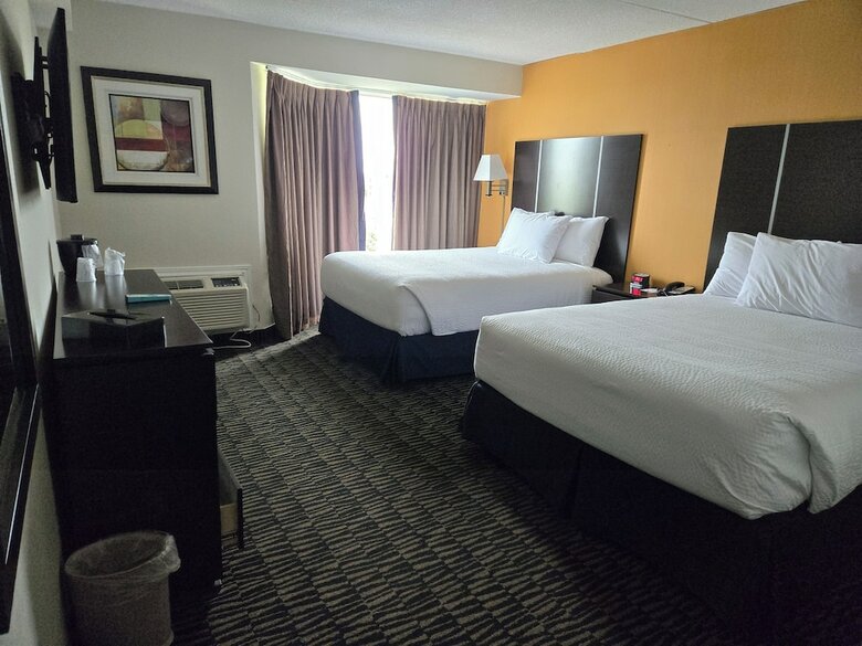Ramada Plaza Niagara Falls Hotel