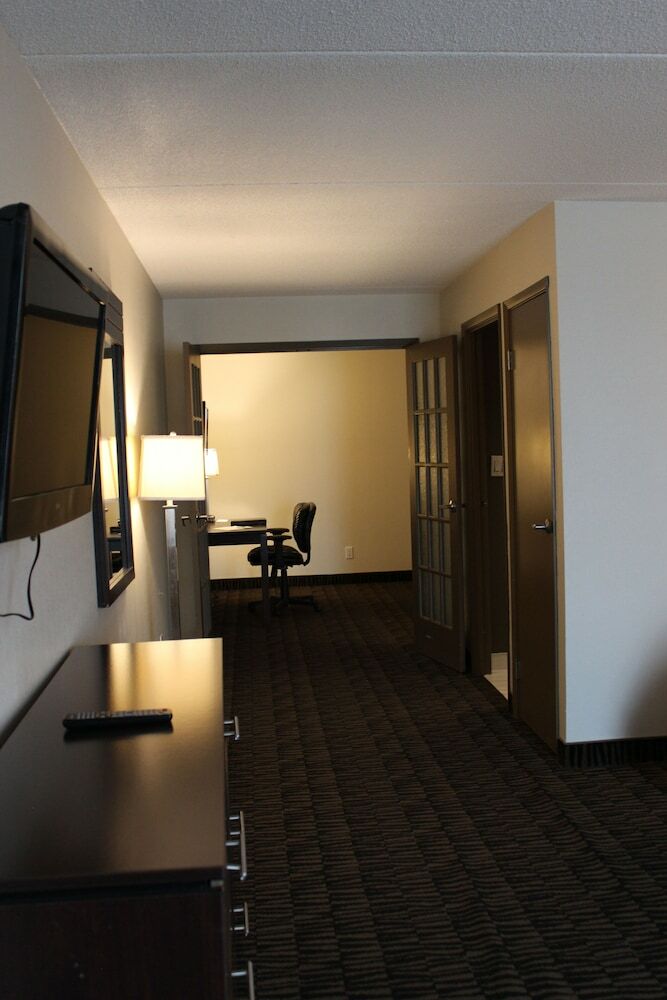 Ramada Plaza Niagara Falls Hotel