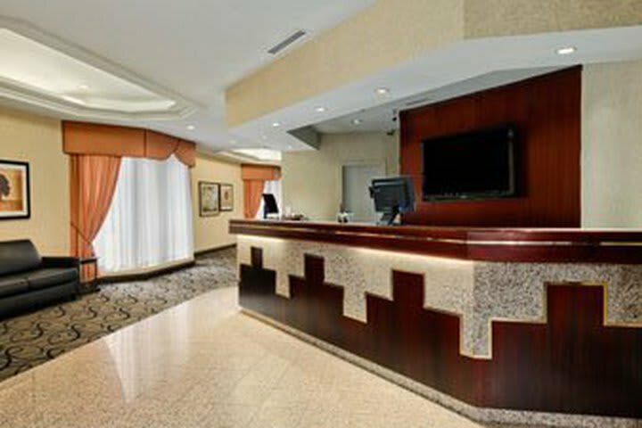Ramada Plaza Niagara Falls Hotel