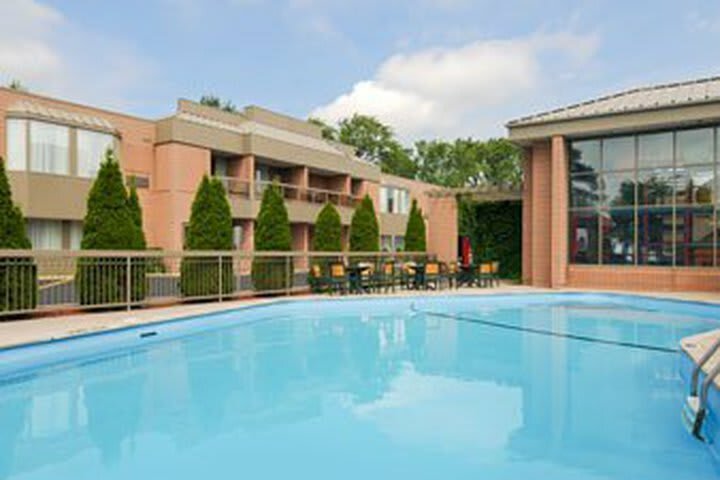 Ramada Plaza Niagara Falls Hotel