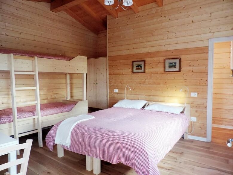 Hotel Evolution Wood Accommodation