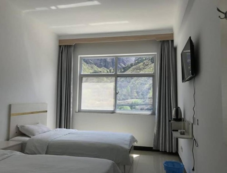 Bed & Breakfast Pingshun Fuya Fengqing Hotel