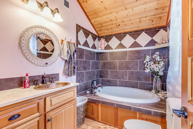 Sequim Chalet