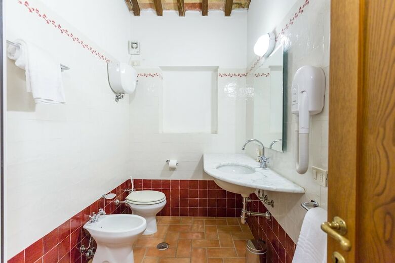 Agroturismo Tenuta Di Monaciano