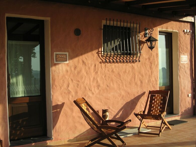 Agroturismo Airone Country House