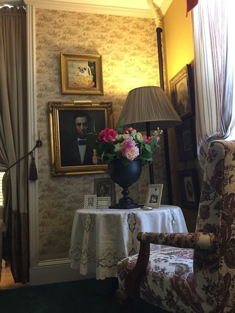 Thornton House Bed And Breakfast
