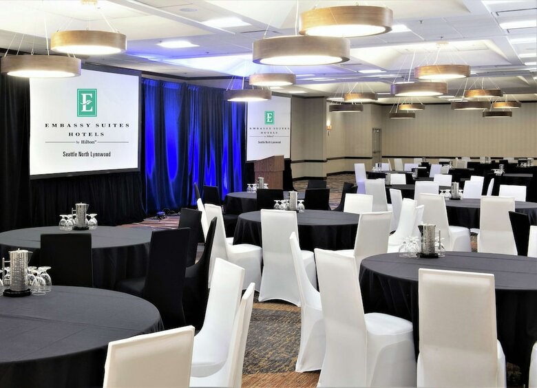 Hotel Embassy Suites By Hilton Seattle North Lynnwood