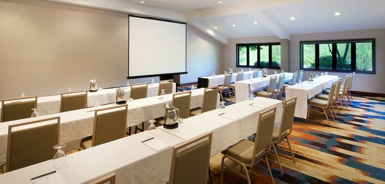 Hotel Embassy Suites By Hilton Seattle North Lynnwood