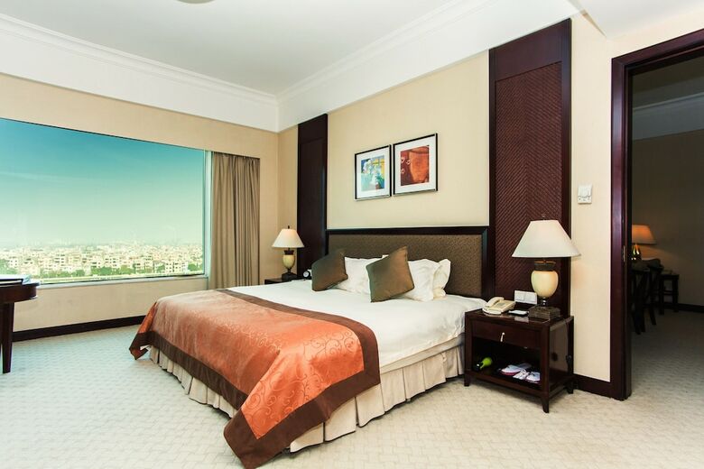 Grand View Hotel