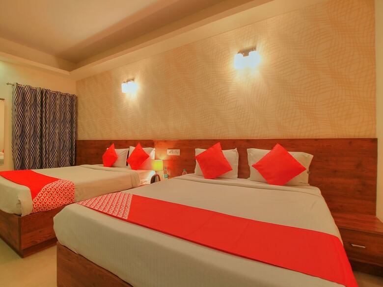 Hotel Oyo 14163 Comforts Inn