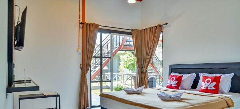 Hostal Zen Rooms Adisucipto Airport - Hostel