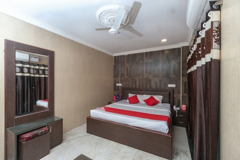 Hotel Oyo 13006 Arumbakkam Inn