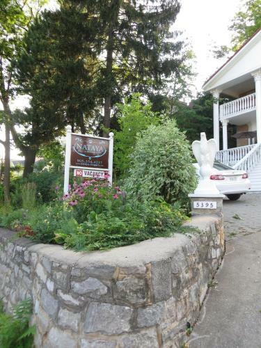 Nataya Bed & Breakfast