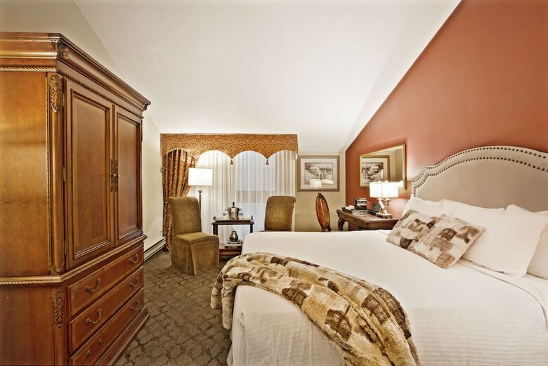 Old Stone Inn Boutique Hotel