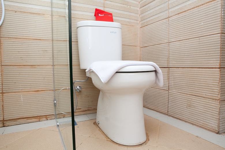 Hotel Reddoorz Plus Near Pasundan University