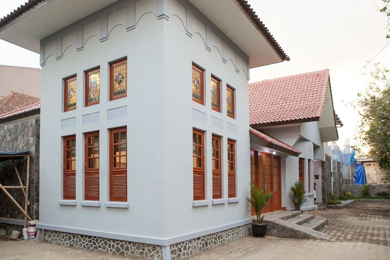 Hotel Reddoorz Plus Near Pasundan University