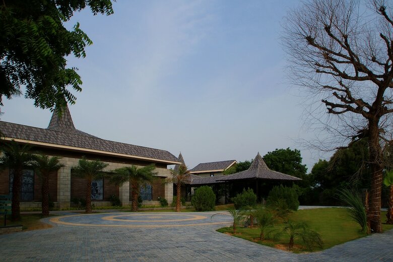 Hotel Samskara Resort & Spa Jaipur
