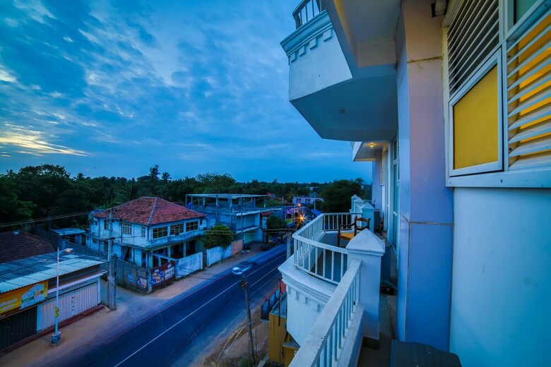 Asr Hotel