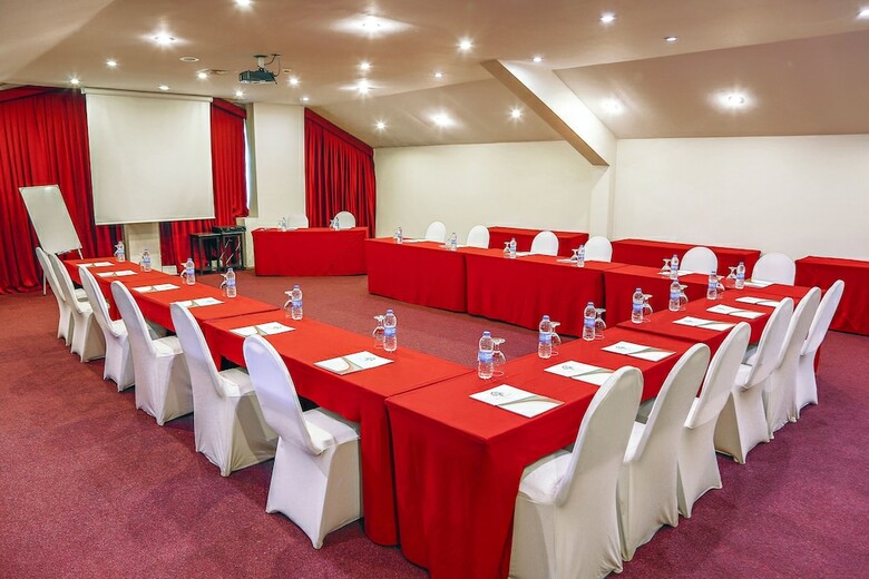 Istanbul Airport Durusu Club Hotel