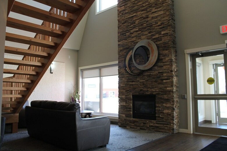 Hotel The Kanata By Bcminns Blairmore