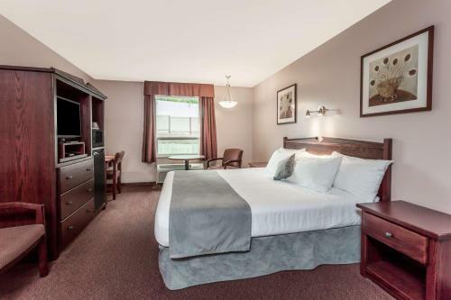 Motel Super 8 Lake Country - Winfield Area
