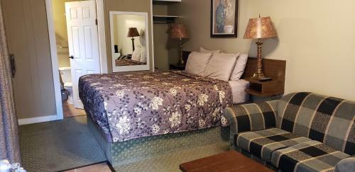 Malahat Bungalows Motel