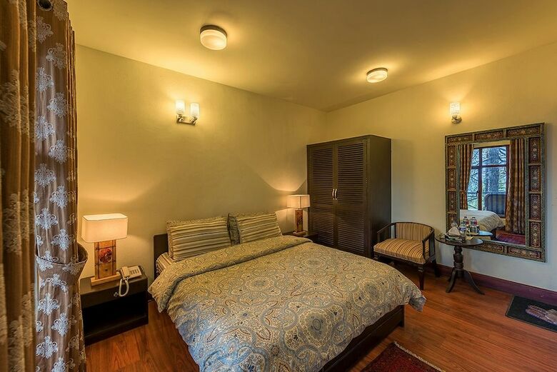 Hotel Arcadian Blue Pines