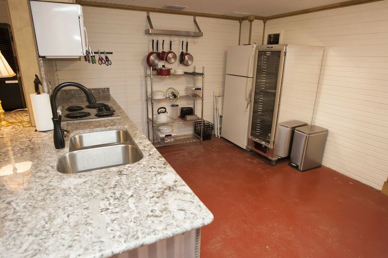 Cora's Cabins