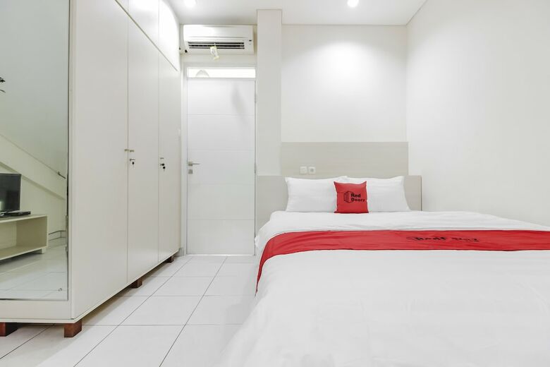 Hotel Reddoorz Near Pancoran