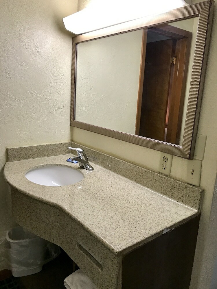 Parkview Motel