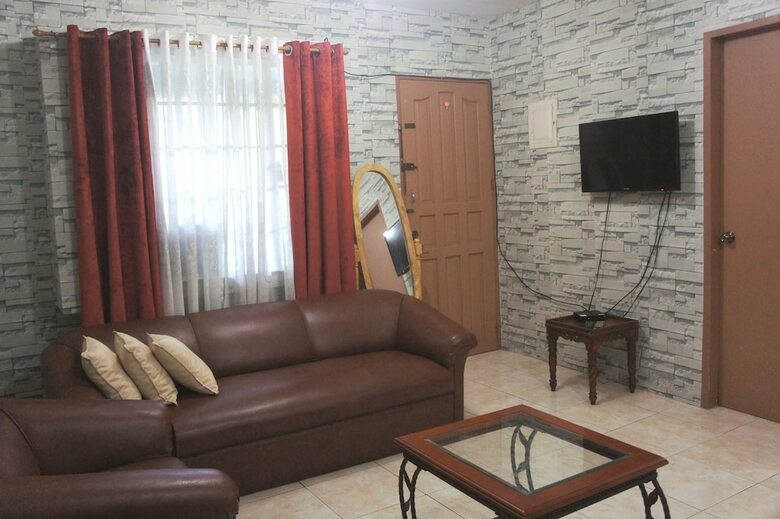 Hostal Capitol Backpackers Apartment - Hostel