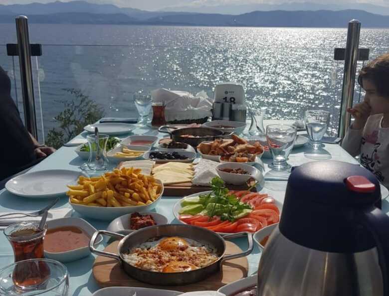 Hotel Serdivan Konak Otel Narli Tesisleri
