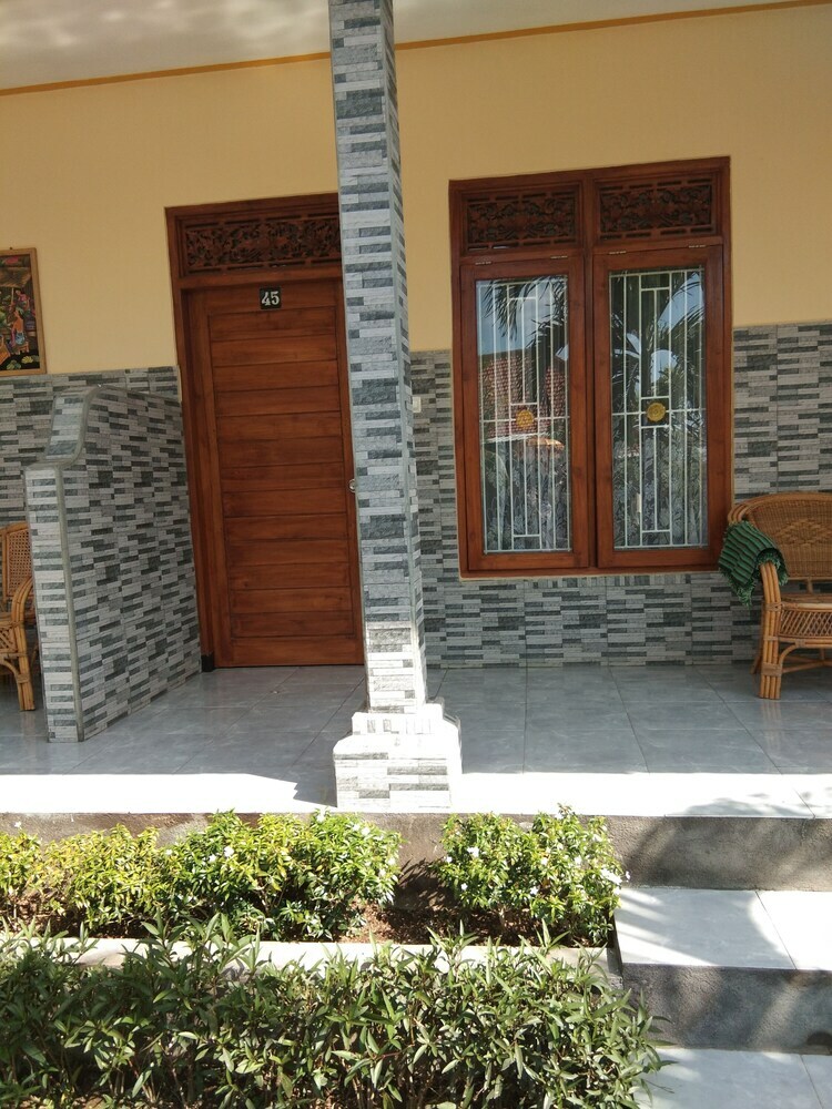 Bed & Breakfast Hotel Permata Sari