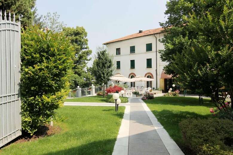 Hotel Albergo San Raffaele
