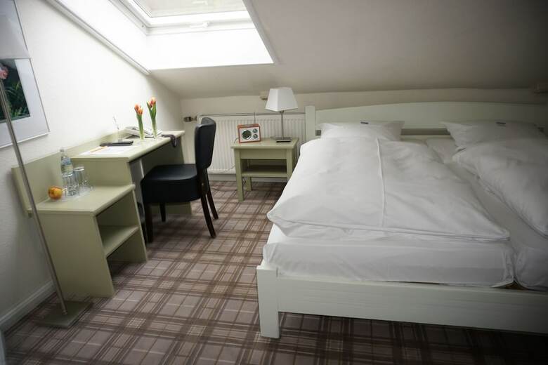 Posada Landgasthof L�uterh�usle