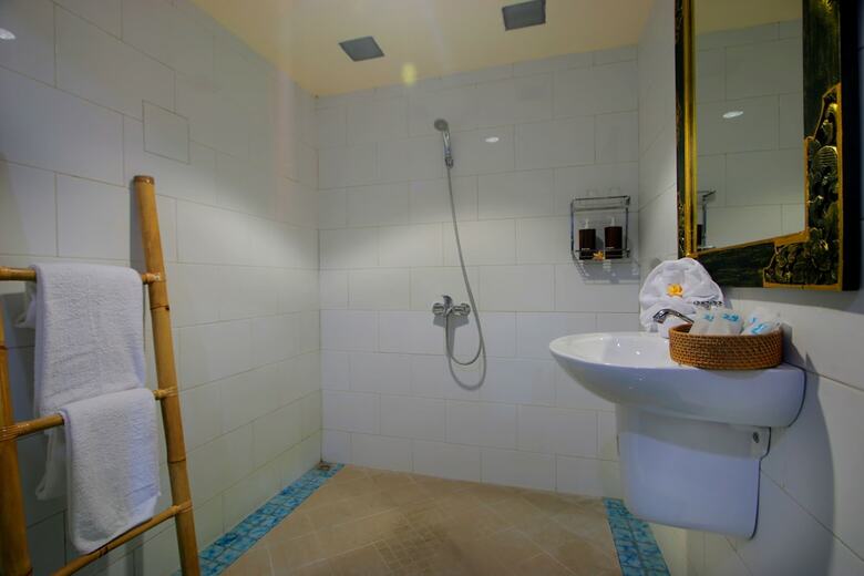 Bed & Breakfast Graha Madesimon