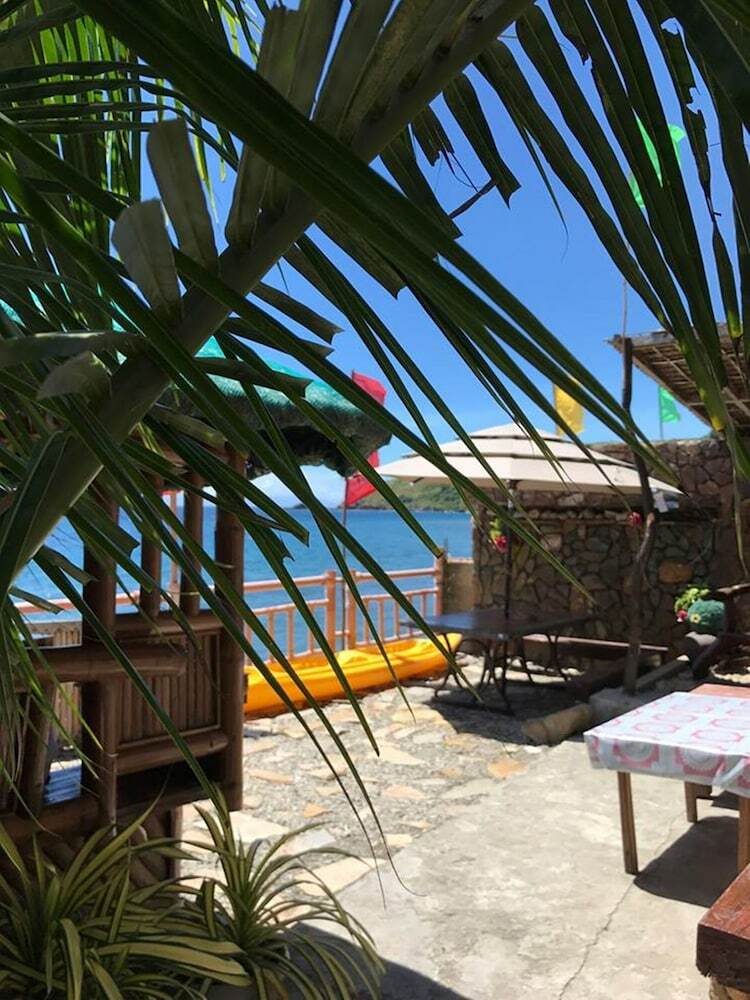 Hotel Breazy Beach House