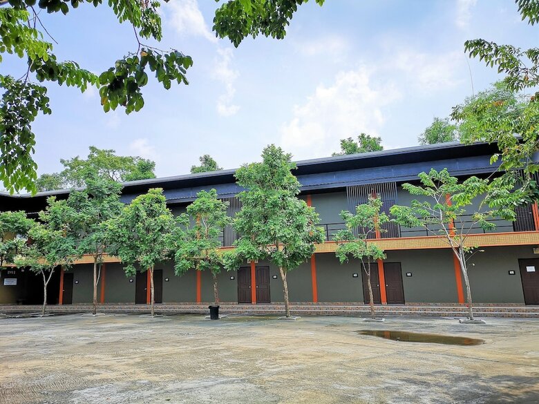 Huaisai Hotel